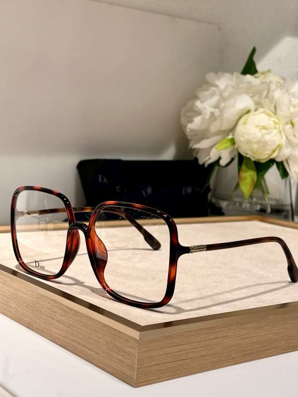 Picture of Dior Sunglasses _SKUfw55794759fw